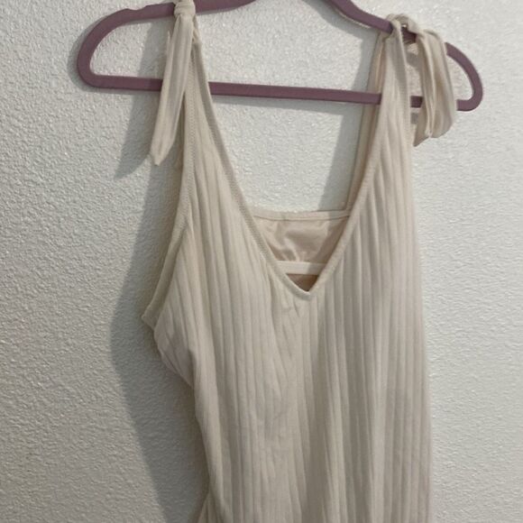 Shade & Shore-cream-one piece swimsuit- tie shoulder strap- cut out back-Size XL - Picture 3 of 10